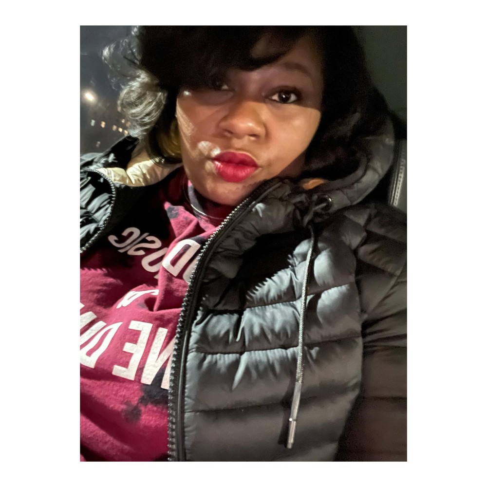 Meet your Posher, Julia